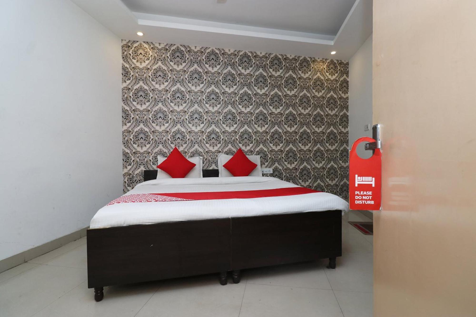 Oyo Flagship Hotel Daimond Neu-Delhi Exterior foto